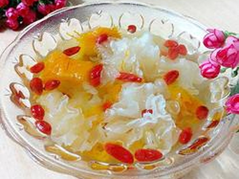 银耳南瓜枸杞糖水