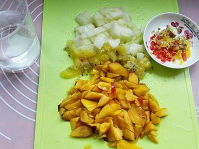 【现榨水果饮】步骤1