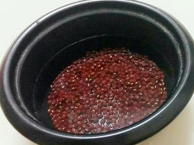 【红豆薏米糖水】步骤2