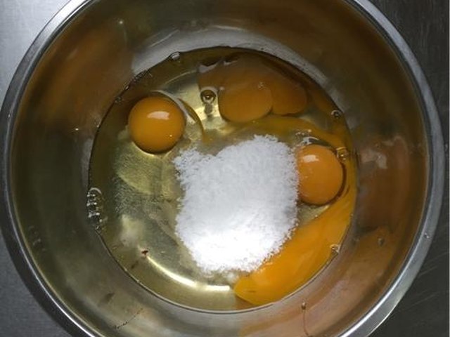 【脆皮芝麻老式蛋糕】步骤3