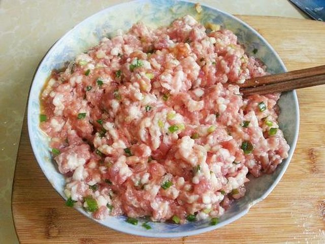 【猪肉春卷】步骤3
