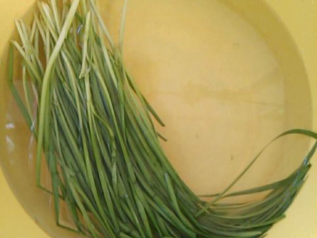 【韭菜卷饼】步骤1