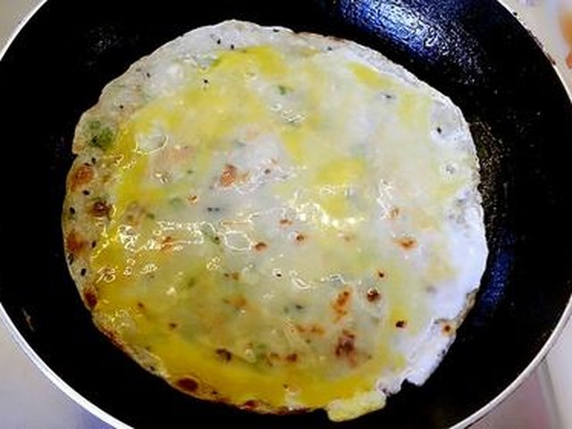 【快手早餐---鸡蛋裹饼】步骤4