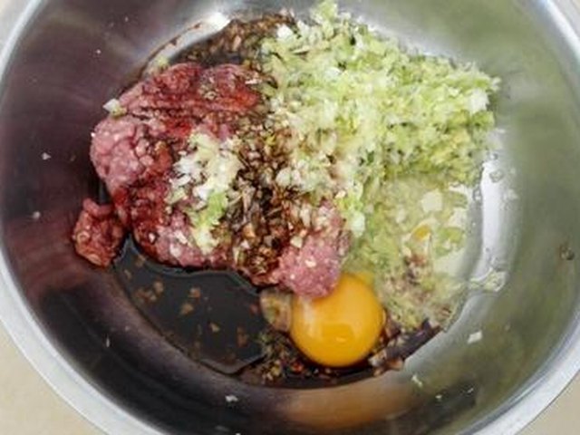 【馄饨皮锅贴】步骤1