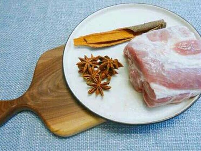 【烤肉佐土豆泥】步骤1