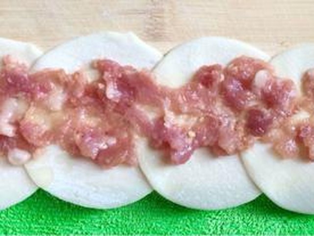 【番茄玫瑰花饺】步骤3