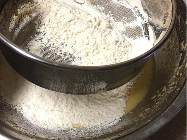 【蛋黄饼干】步骤4