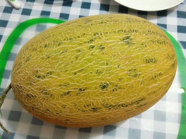 【哈密瓜拼盘】步骤1