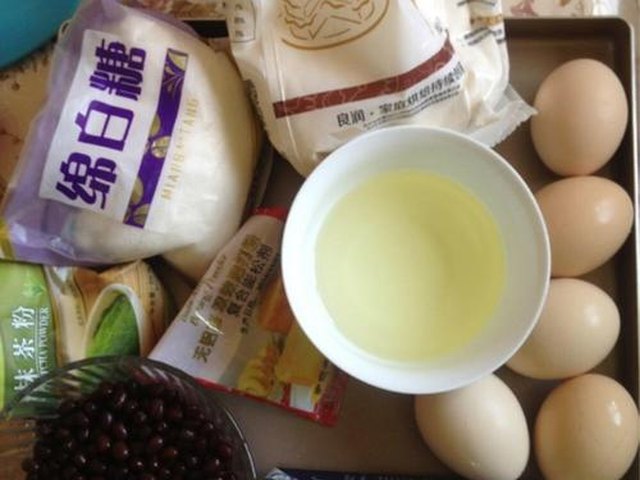 【抹茶蜜豆蛋糕卷】步骤1