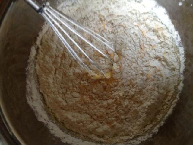 【抹茶蜜豆蛋糕卷】步骤4