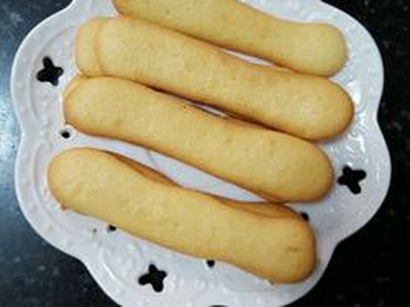 蛋黄手指饼干