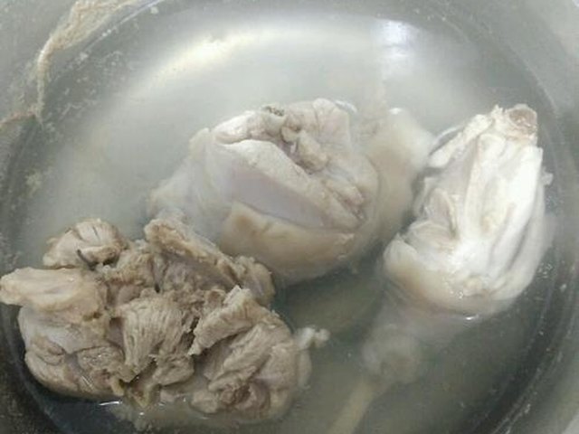【兔肉山药汤】步骤2