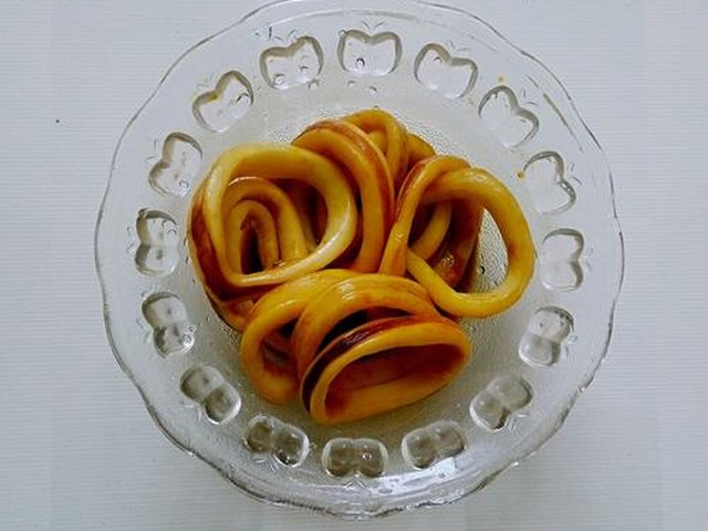 【酥炸鱿鱼圈】步骤2