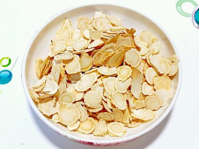 【花旗蔘乳鴿湯】步骤2