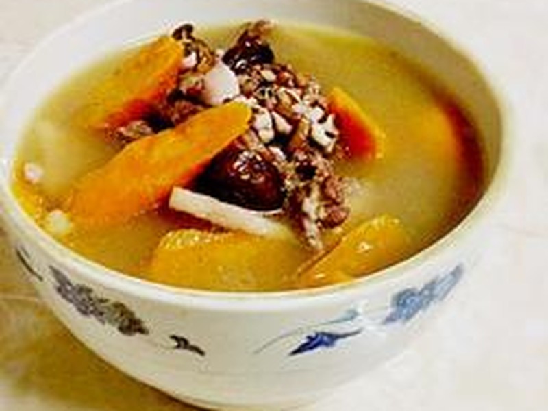 胡萝卜猪骨汤