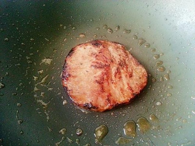 【生菜牛肉鸡蛋卷】步骤3