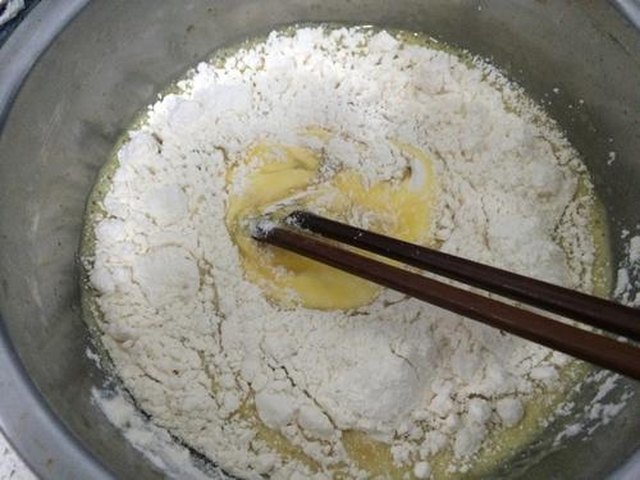 【鸡蛋饼。】步骤3