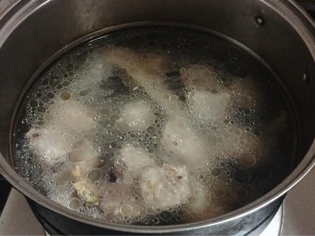 【冬瓜排骨汤】步骤3