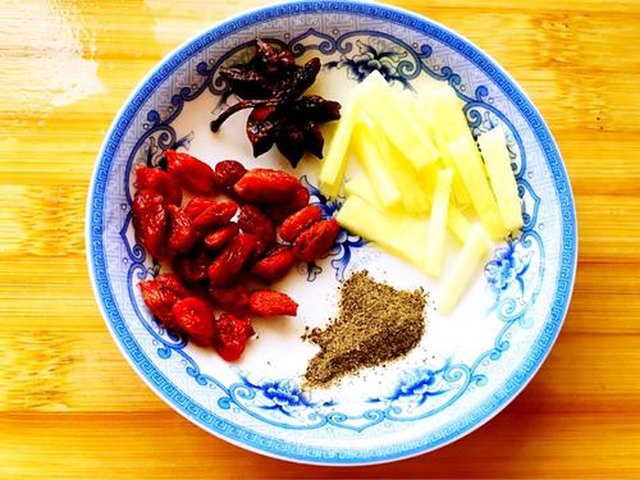 【萝卜炖牛肉】步骤4