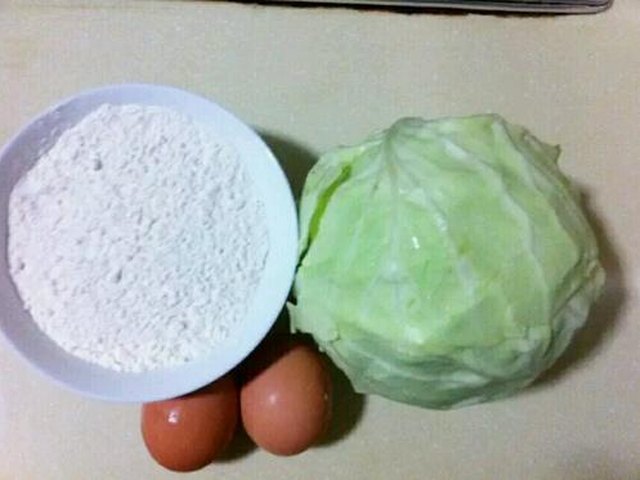 【蓝莓酱卷心菜饼】步骤1
