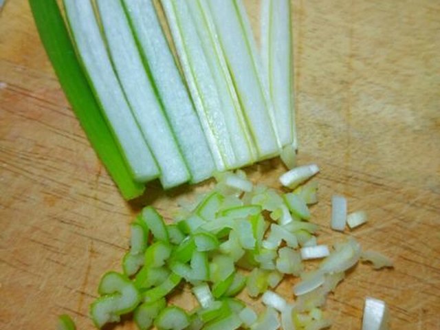 【葱花鸡蛋煎饼】步骤4