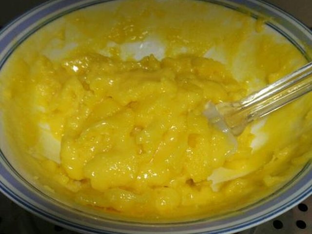 【奶香蛋黄馅冰皮月饼】步骤2