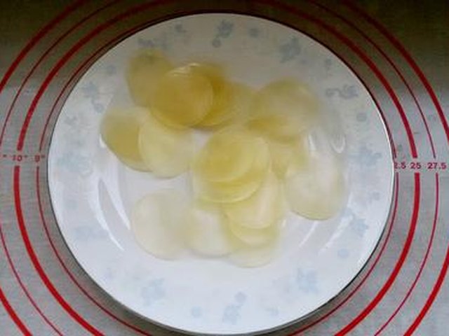 【炸虾片】步骤1