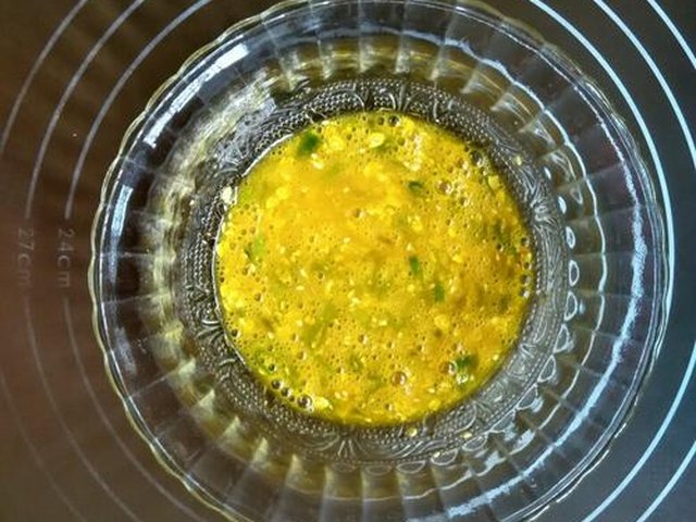 【燕麦片鸡蛋饼】步骤2