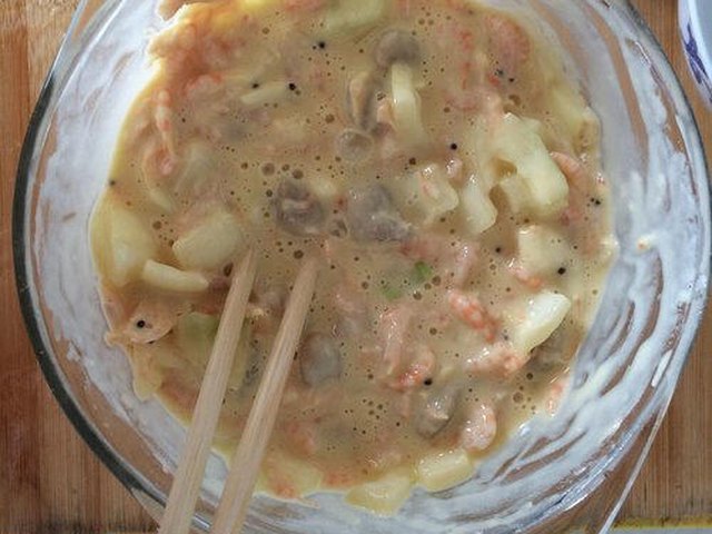 【海虾蔬菜披萨饼】步骤2