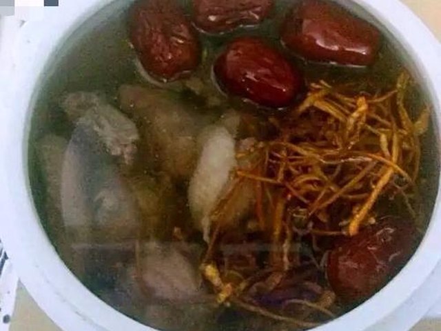 【虫草花当归炖水鸭】步骤3