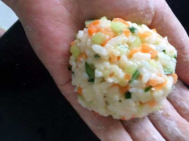 【米饭蔬菜饼】步骤4