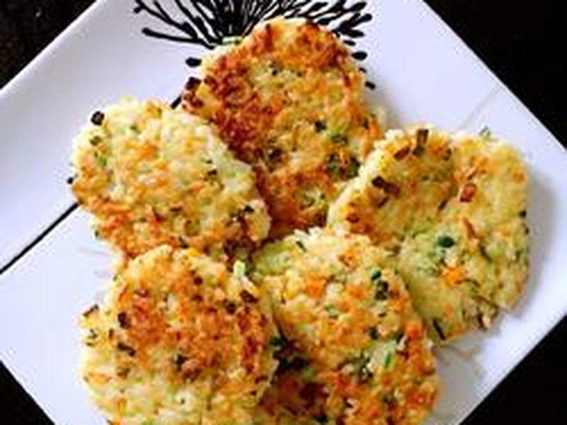米饭蔬菜饼