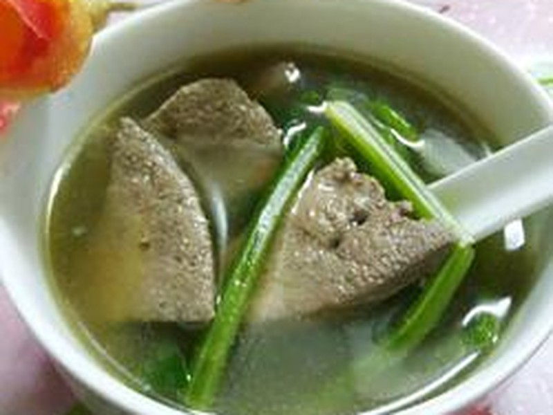 菠菜猪肝汤