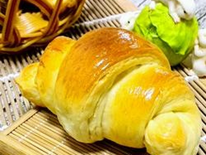 牛角咸面包