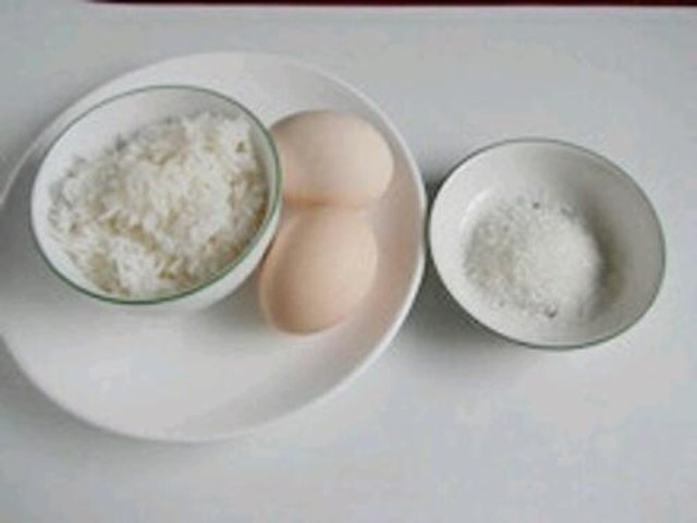 【米饭鸡蛋饼】步骤1