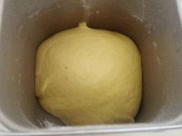【南瓜肉松面包（无黄油)】步骤3