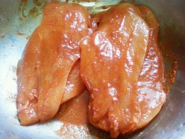 【香煎新奥尔良鸡胸肉】步骤4
