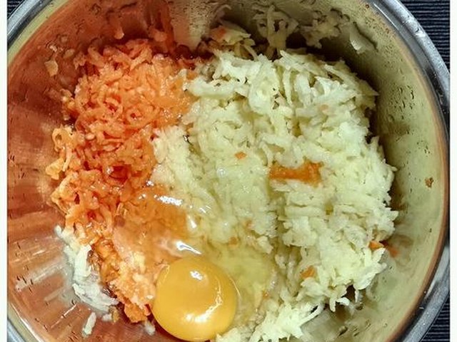 【玉米粒土豆饼】步骤4