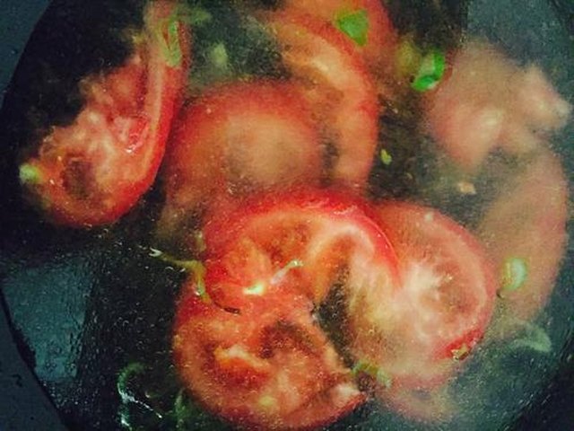 【番茄紫菜蛋汤】步骤4
