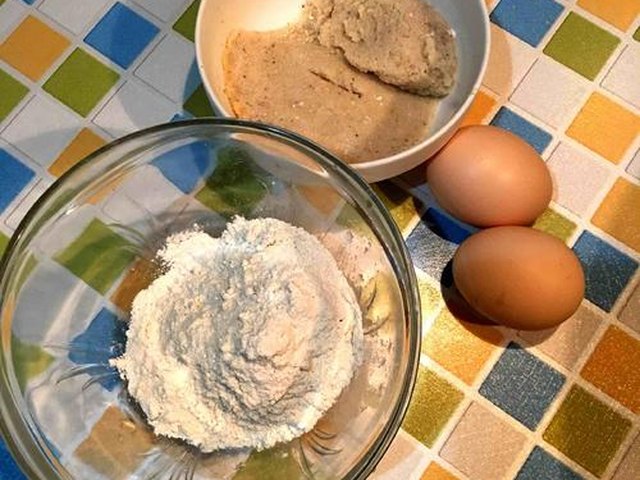 【豆渣鸡蛋饼】步骤1