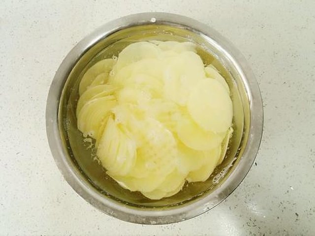 【自制薯片】步骤2
