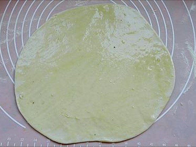 【自制椒盐手抓饼】步骤2
