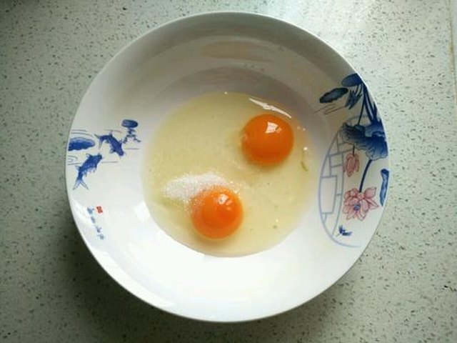 【鸡蛋米饭饼】步骤2