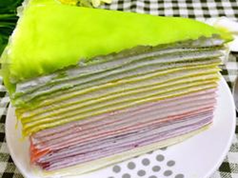彩虹千层蛋糕