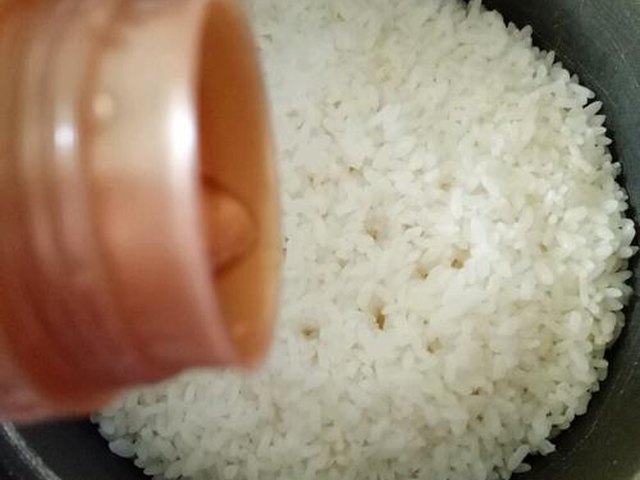 【肉松火腿寿司】步骤2