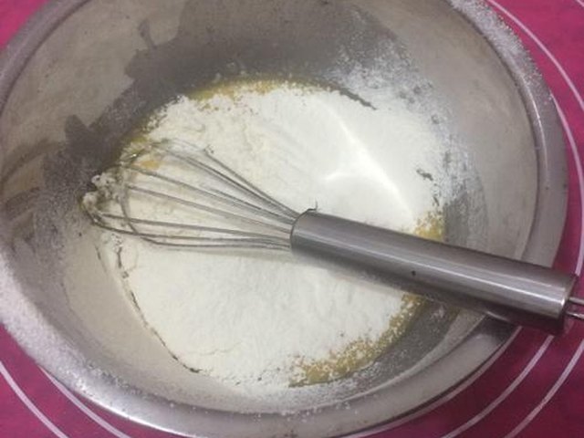 【6寸心形戚风蛋糕】步骤3