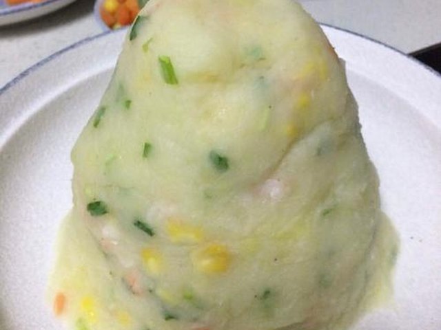 【圣诞土豆泥色拉】步骤3