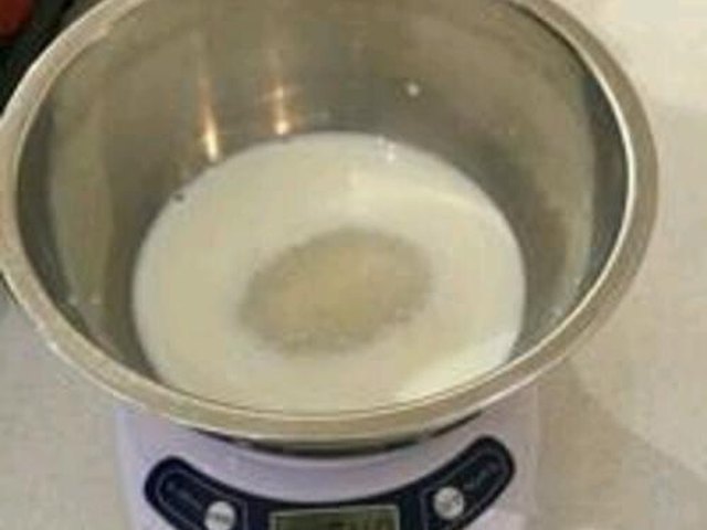 【原味慕斯蛋糕】步骤2