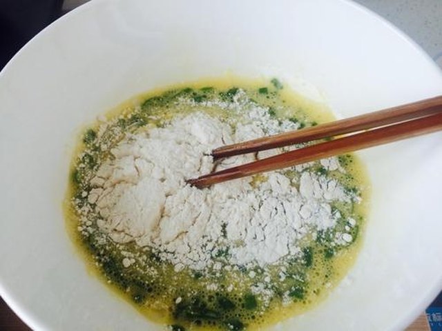 【韩式鸡蛋葱花饼】步骤3