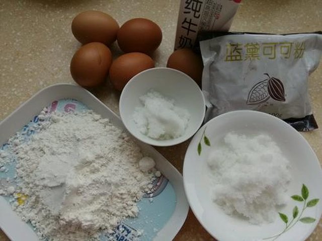 【草莓酱蛋糕卷】步骤1
